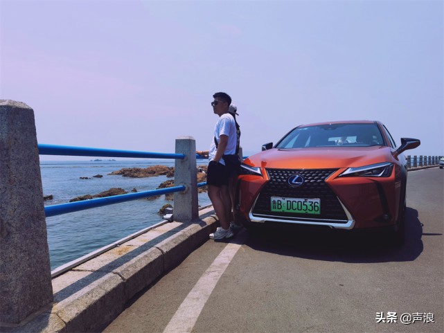 莫放春秋佳日过 试驾雷克萨斯UX300e